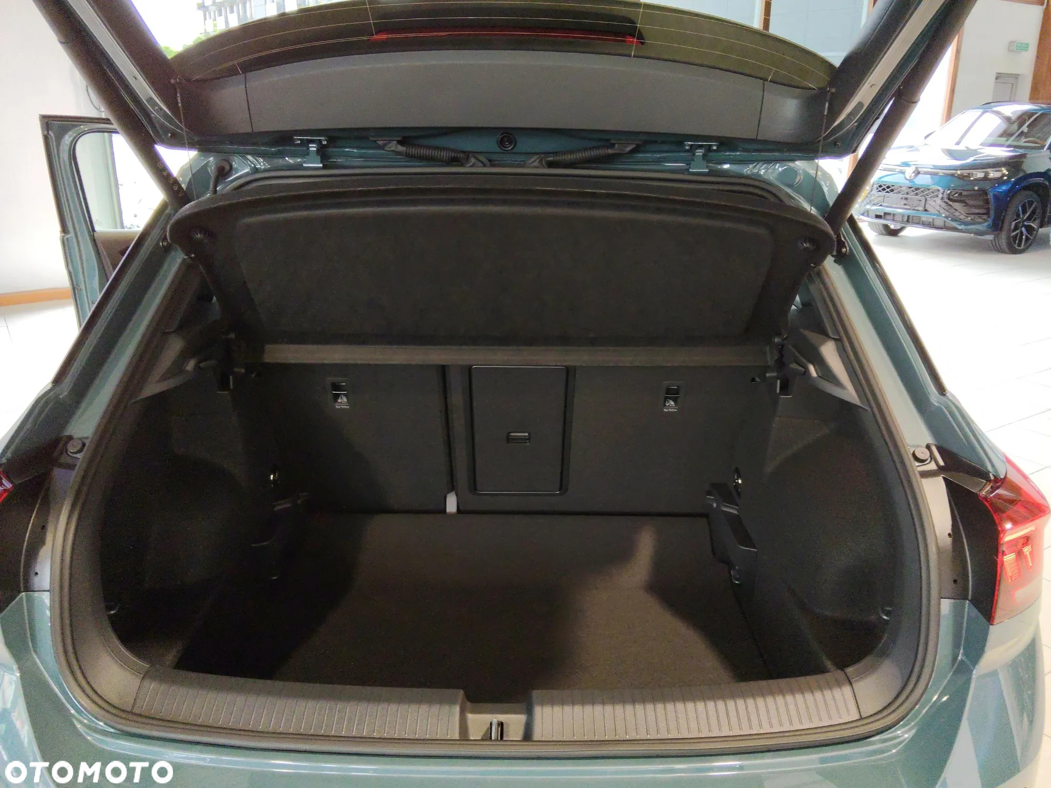 Volkswagen T-Roc 1.5 TSI R-Line DSG - 17