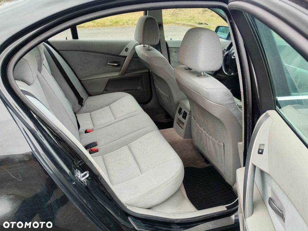 BMW Seria 5 520i - 9