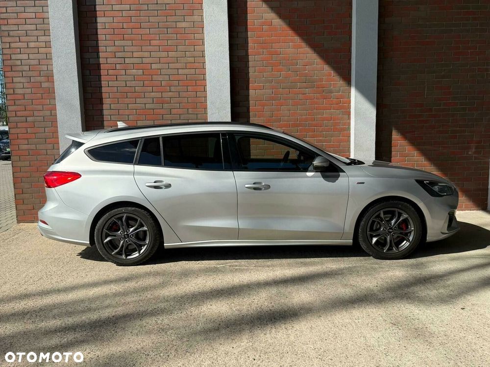 Ford Focus 1.5 EcoBoost ST-Line X - 8