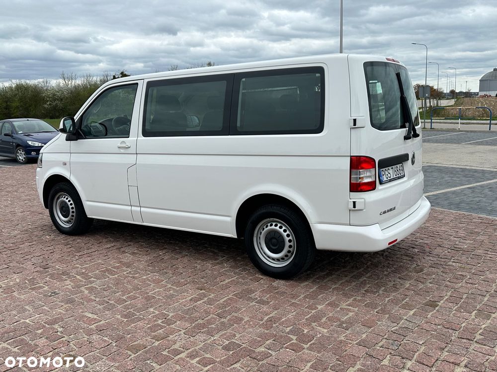 Volkswagen Caravelle L1 Comfortline - 4