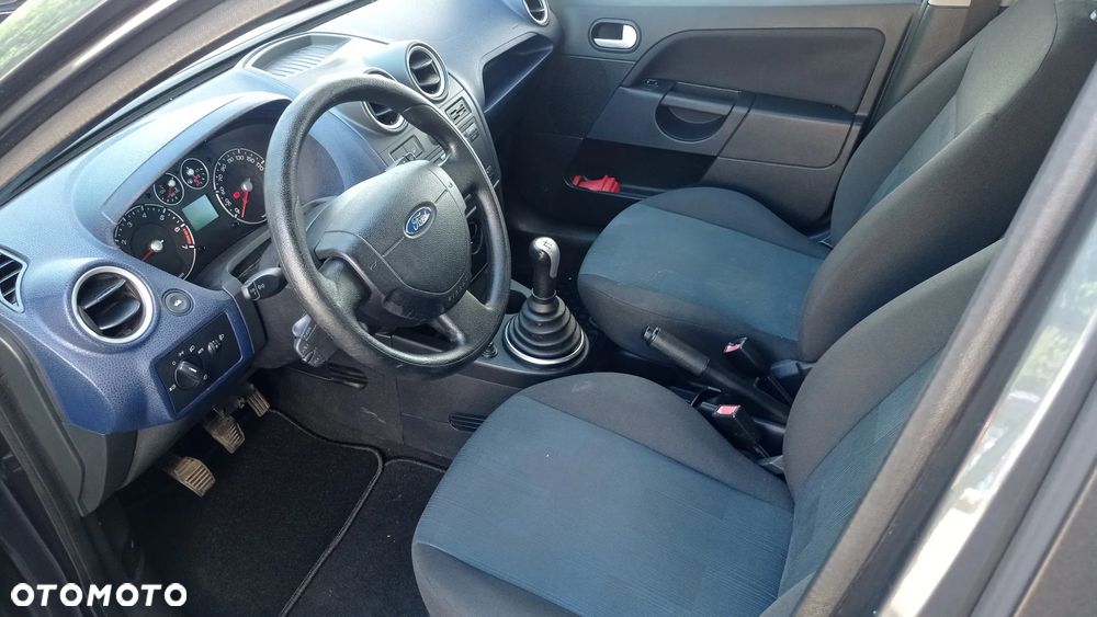 Ford Fiesta 1.4 Silver Magic - 35