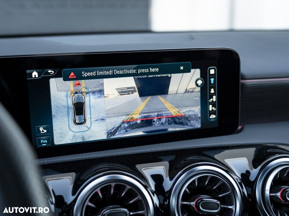 Mercedes-Benz A 250 Sedan 4Matic MHEV 8G-DCT - 26