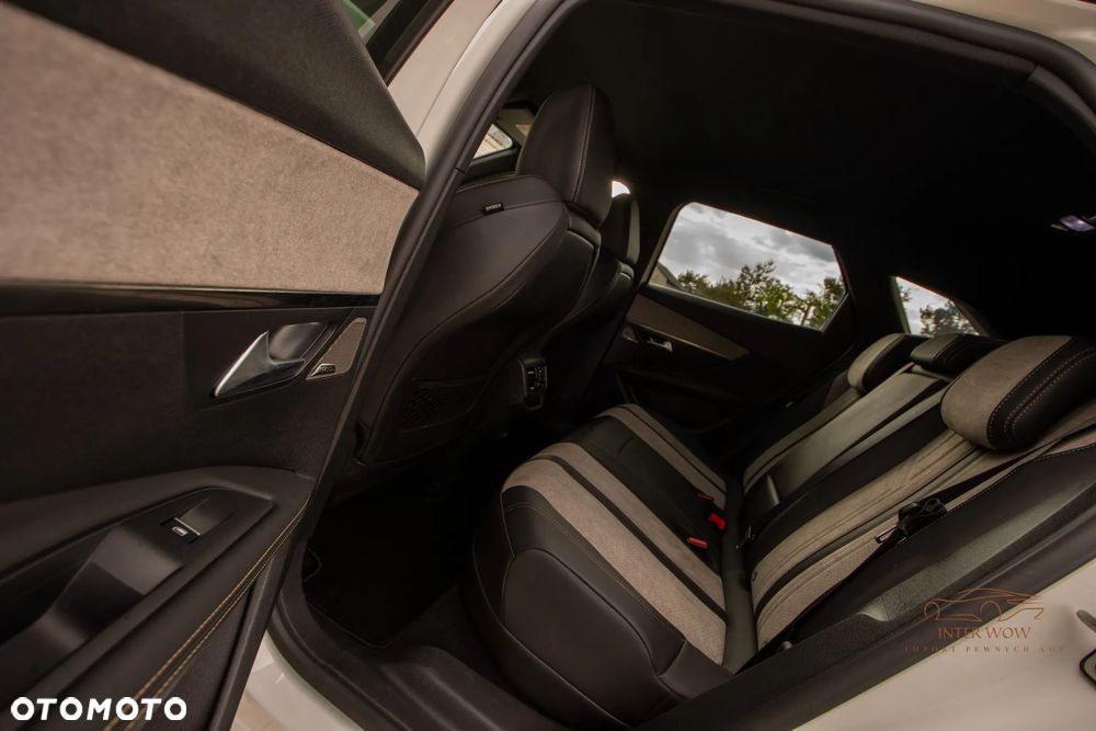 Peugeot 3008 225 e-EAT8 GT Pack - 24