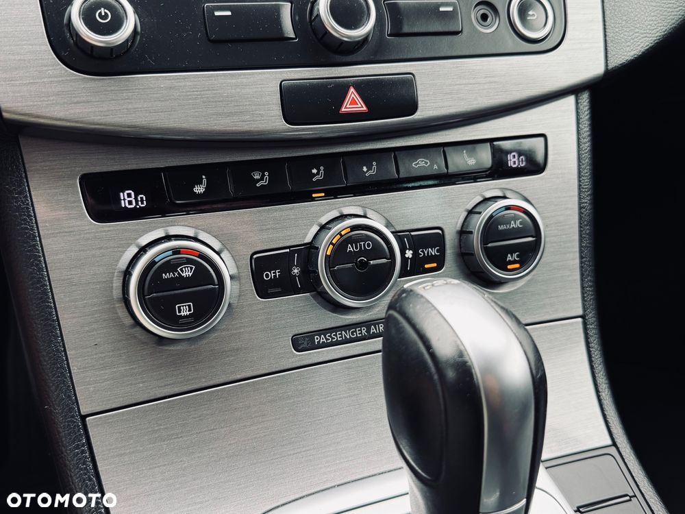 Volkswagen Passat Variant 1.4 TSI DSG BlueMotion Technology Exclusive - 29