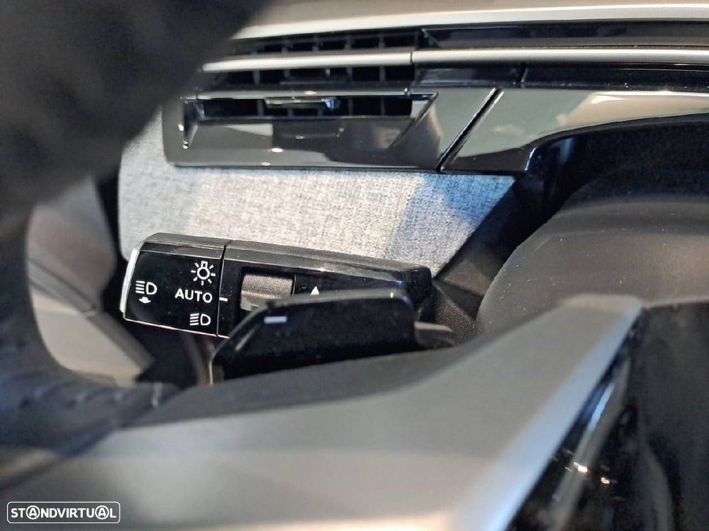 Peugeot 5008 1.2 Hybrid Allure e-DCS6 - 14