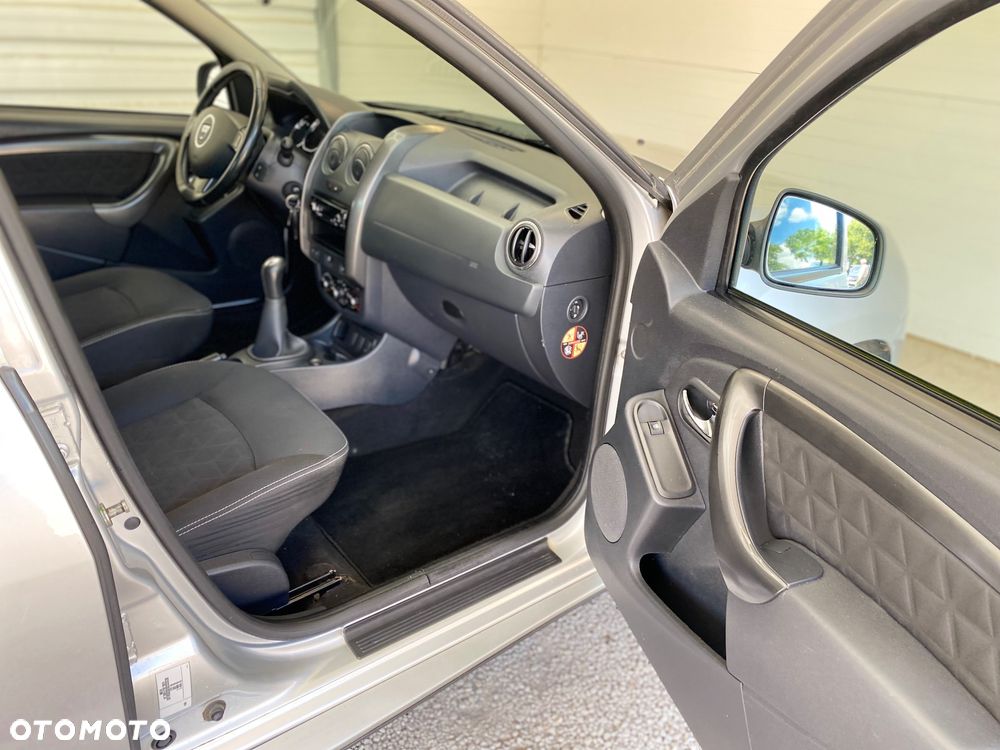 Dacia Duster 1.6 Laureate - 13