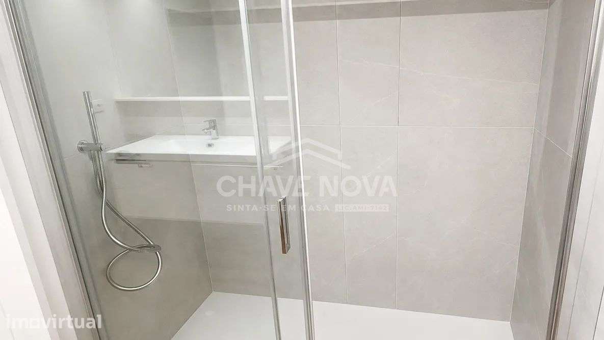 Apartamento T0 Novo c/Arrumo em Matosinhos Sul - Grande imagem: 5/14