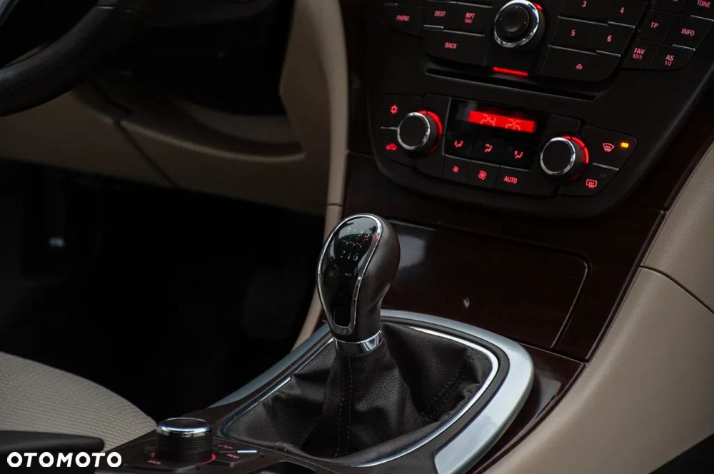 Opel Insignia 1.8 Elegance - 25