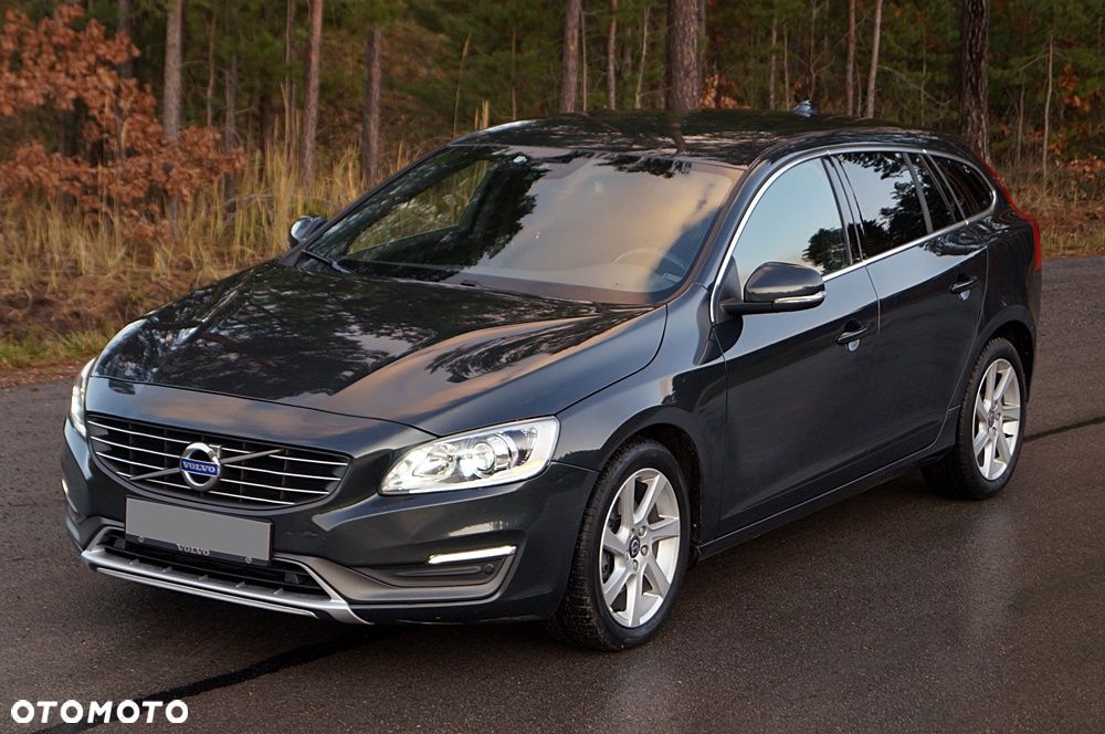 Volvo V60 D4 Geartronic Summum - 13