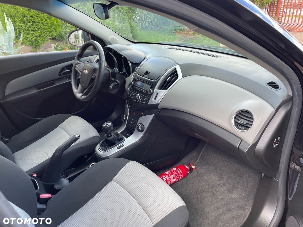 Chevrolet Cruze 1.7 D LT+ - 16