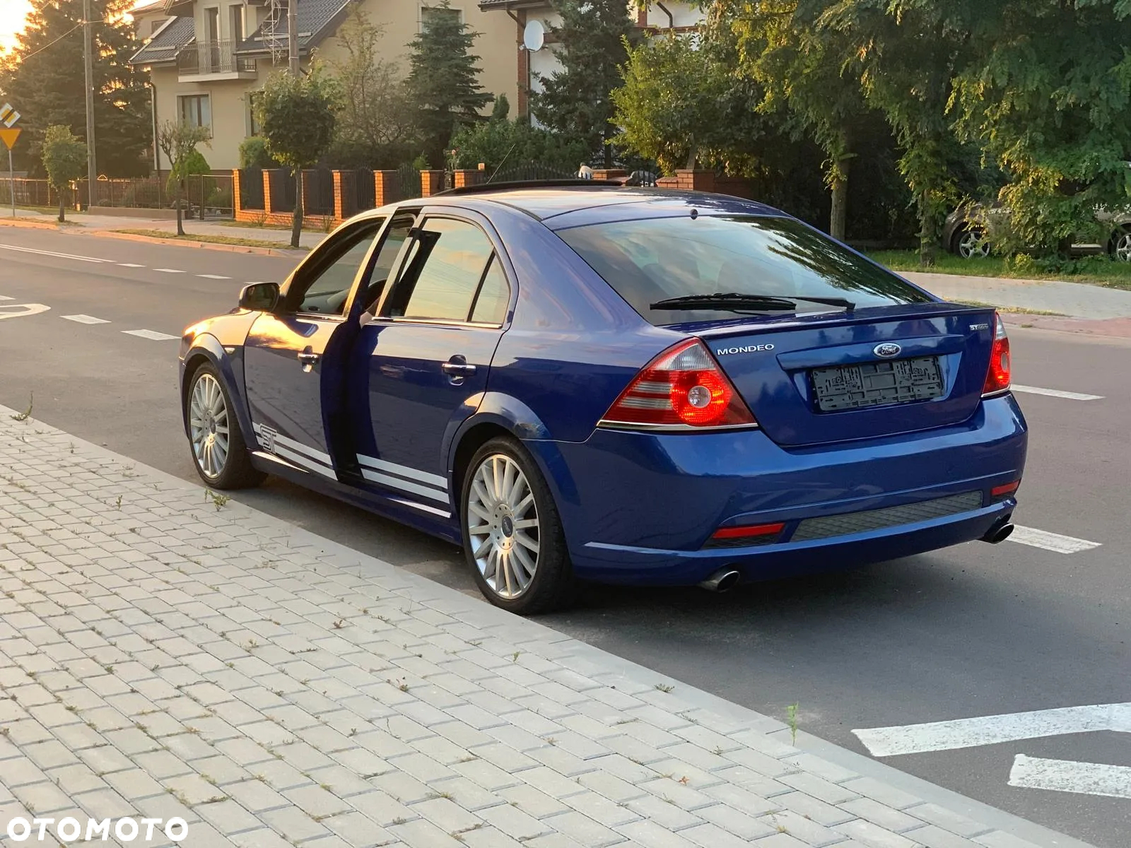 Ford Mondeo 3.0 V6 ST 220 - 4
