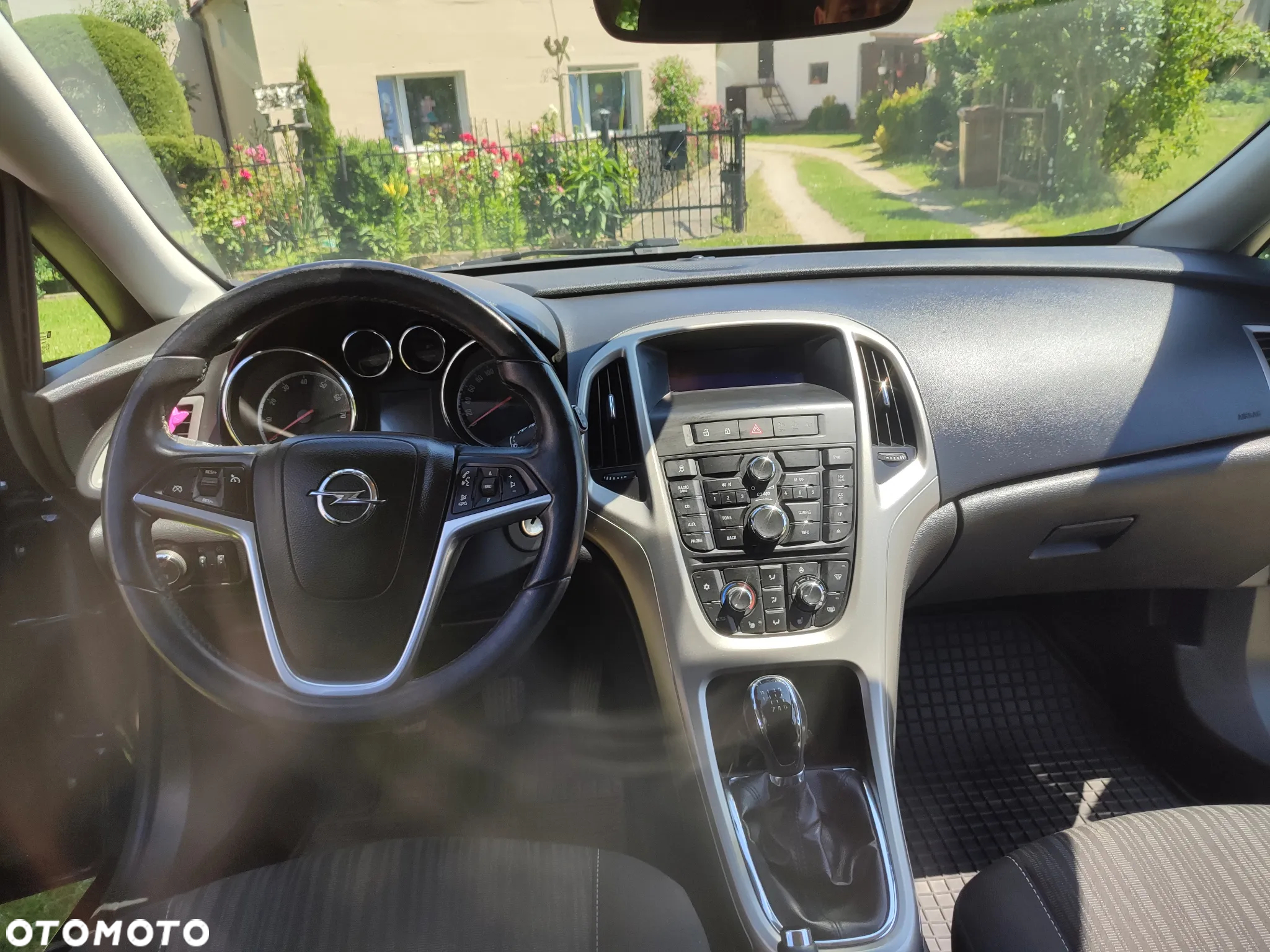Opel Astra 1.4 Turbo Edition - 10