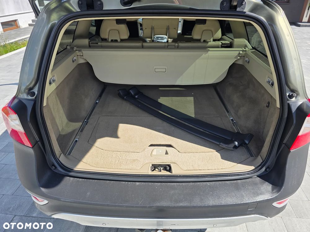 Volvo XC 70 D5 AWD Summum - 25