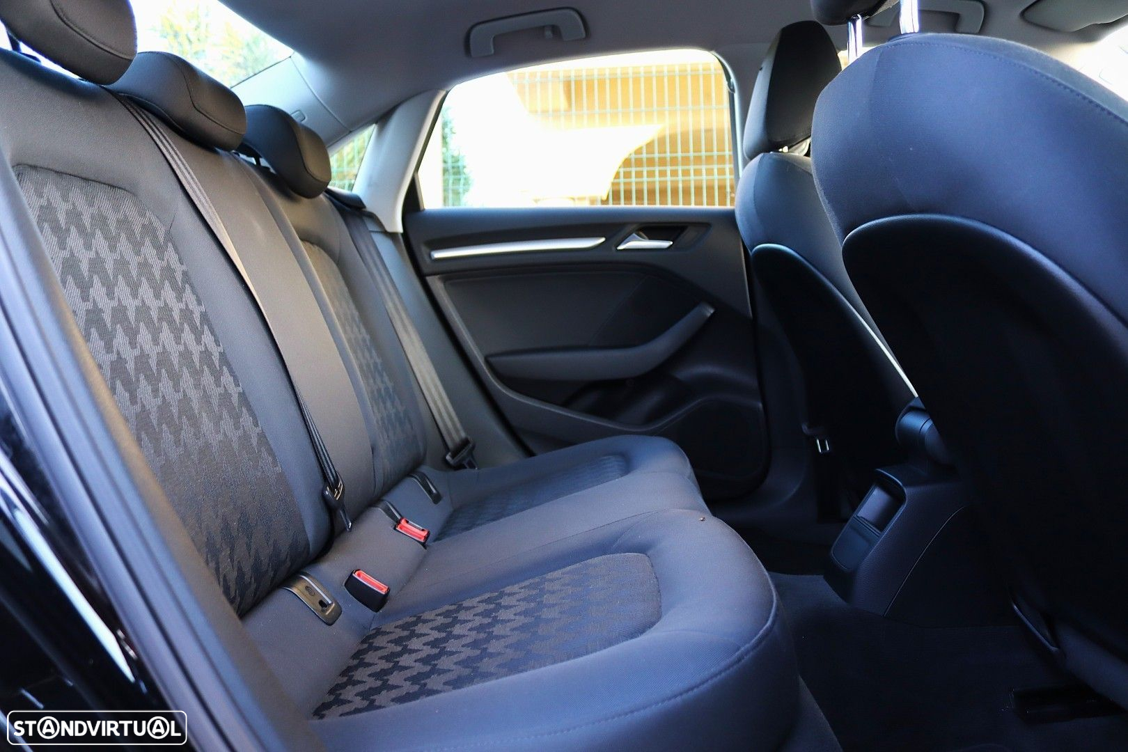 Audi A3 Limousine 1.6 TDI Advance S tronic - 25