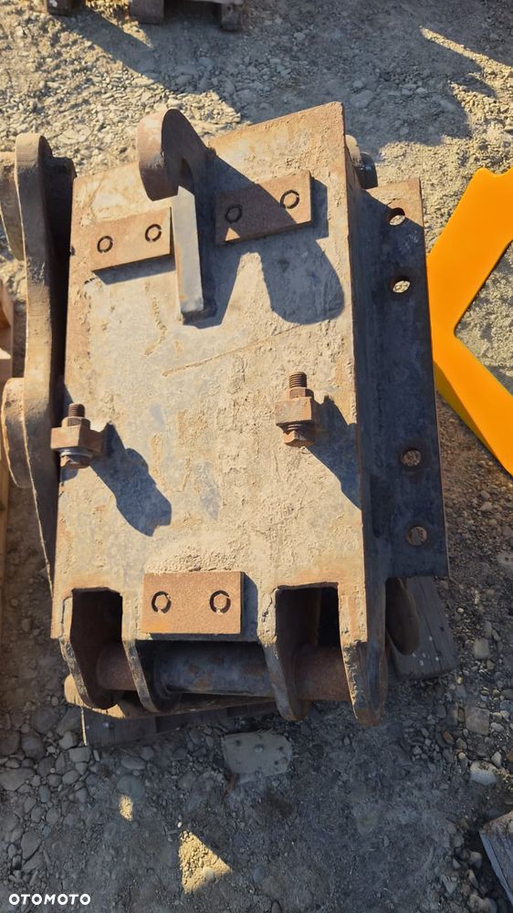 Płyta Adaptacyjna Złącze B20 S1 Volvo do młota chwytaka złącze szybkozłącze adapter uchwyt
