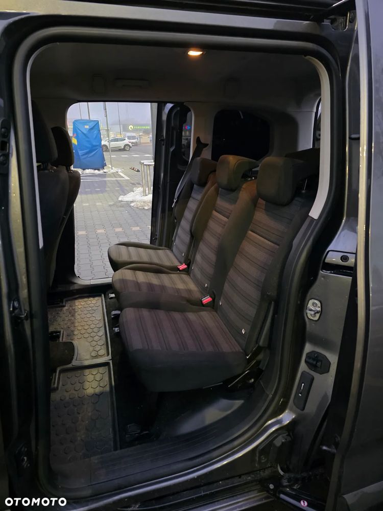 Opel Combo 1.2 Turbo Enjoy S&S - 11