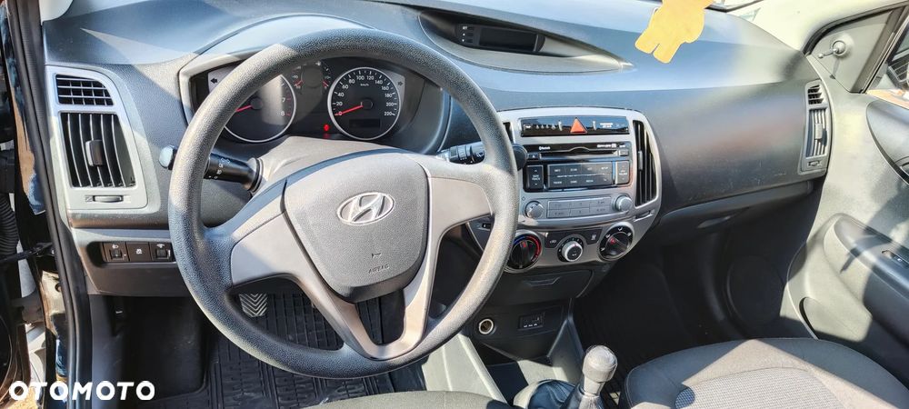 Hyundai i20 - 8
