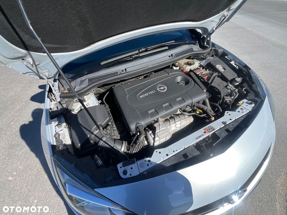 Opel Astra 2.0 CDTI Sport S&S - 9