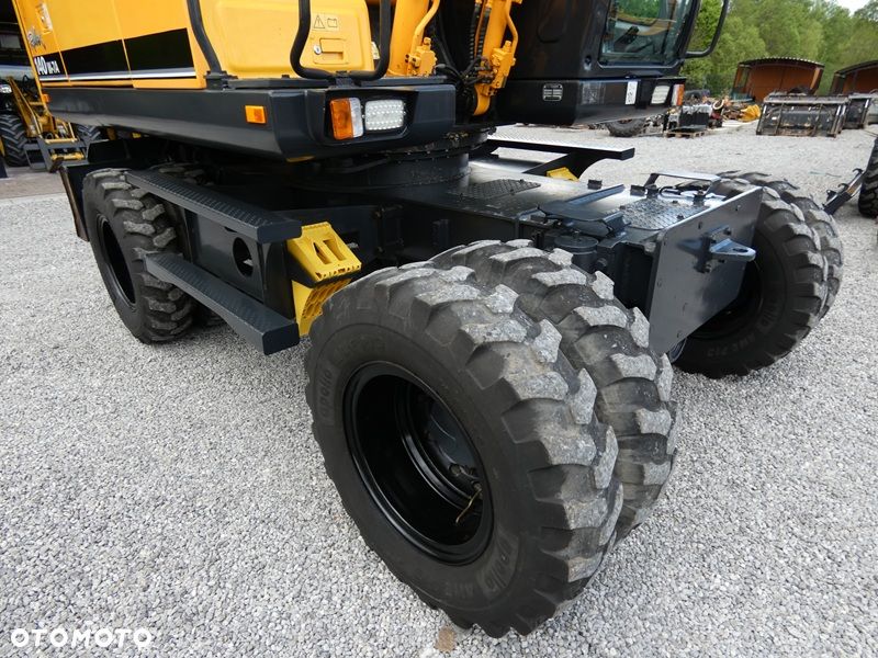 Hyundai 140W-7A / Stan BDB / Ładnie utrzymana / - 27