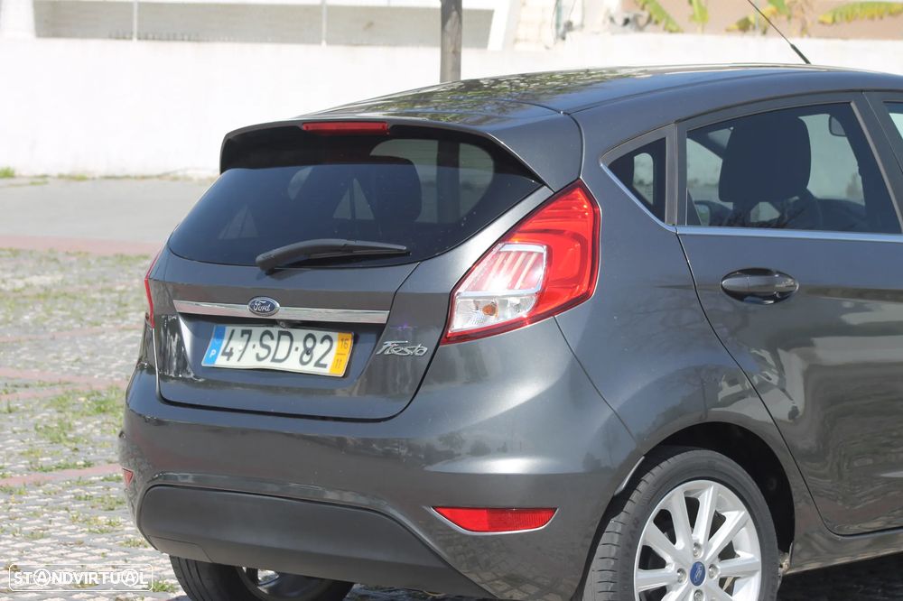 Ford Fiesta 1.5 TDCi Titanium - 14
