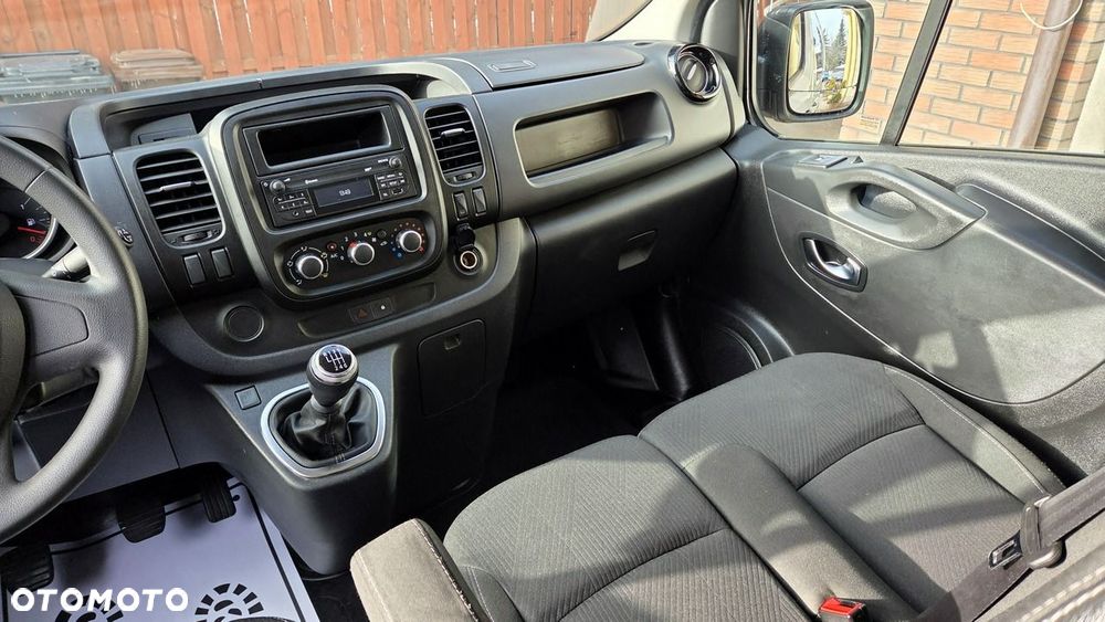 Renault Trafic - 23