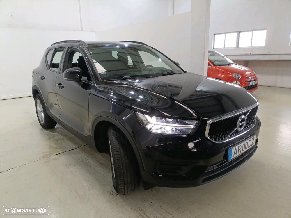 Volvo XC 40 1.5 T2 Momentum Core - 3