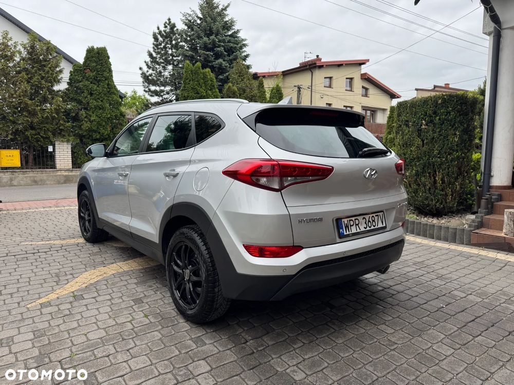 Hyundai Tucson - 4