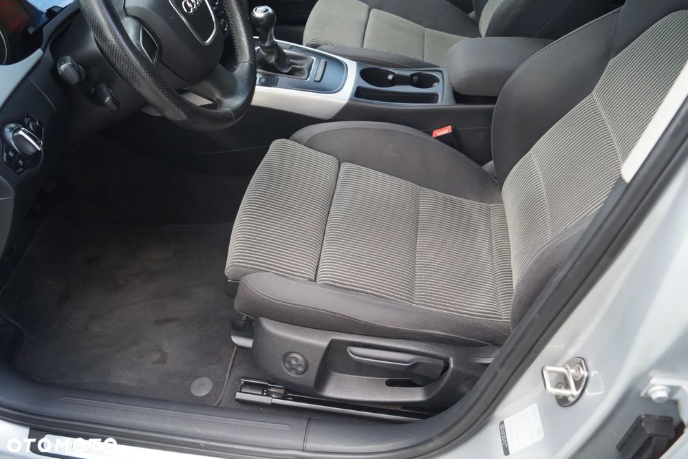 Audi A4 Avant 2.0 TDI DPF Ambition - 6
