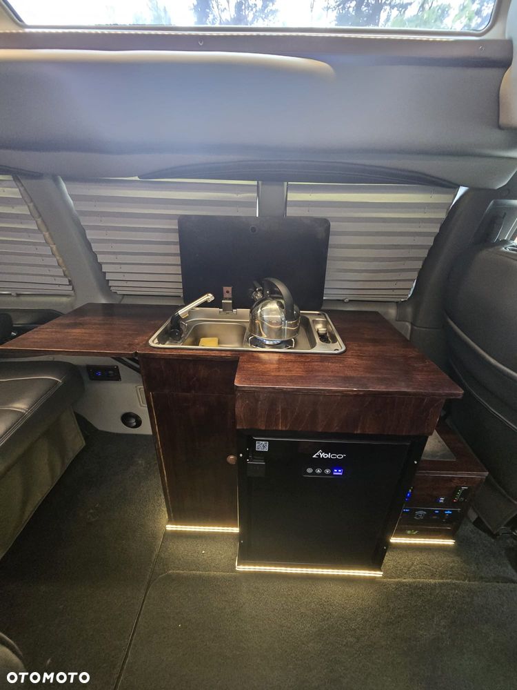 GMC Savana - 18
