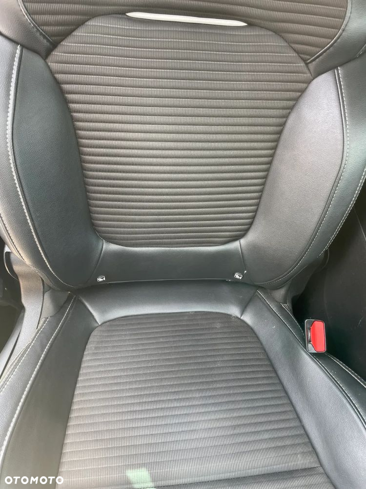 Renault Scenic 1.6 dCi Bose EDC - 13