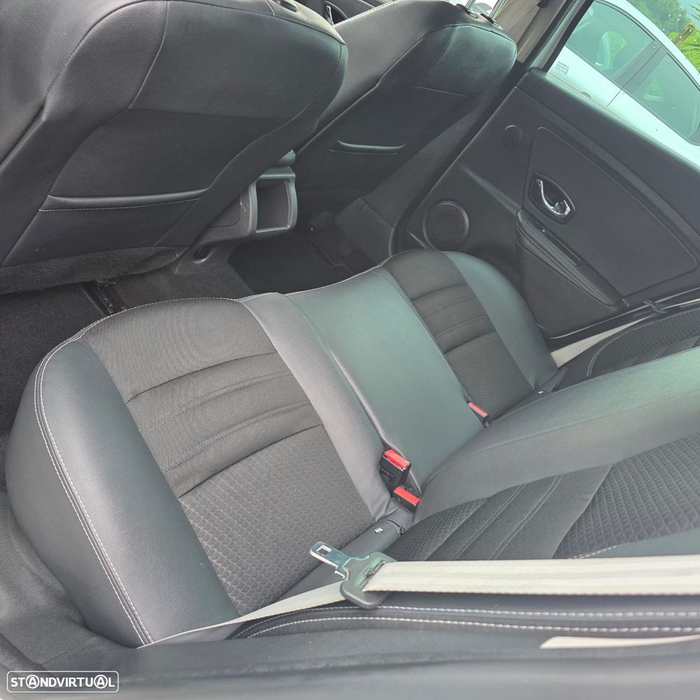 Renault Mégane 1.5 dCi Bose Edition SS - 30