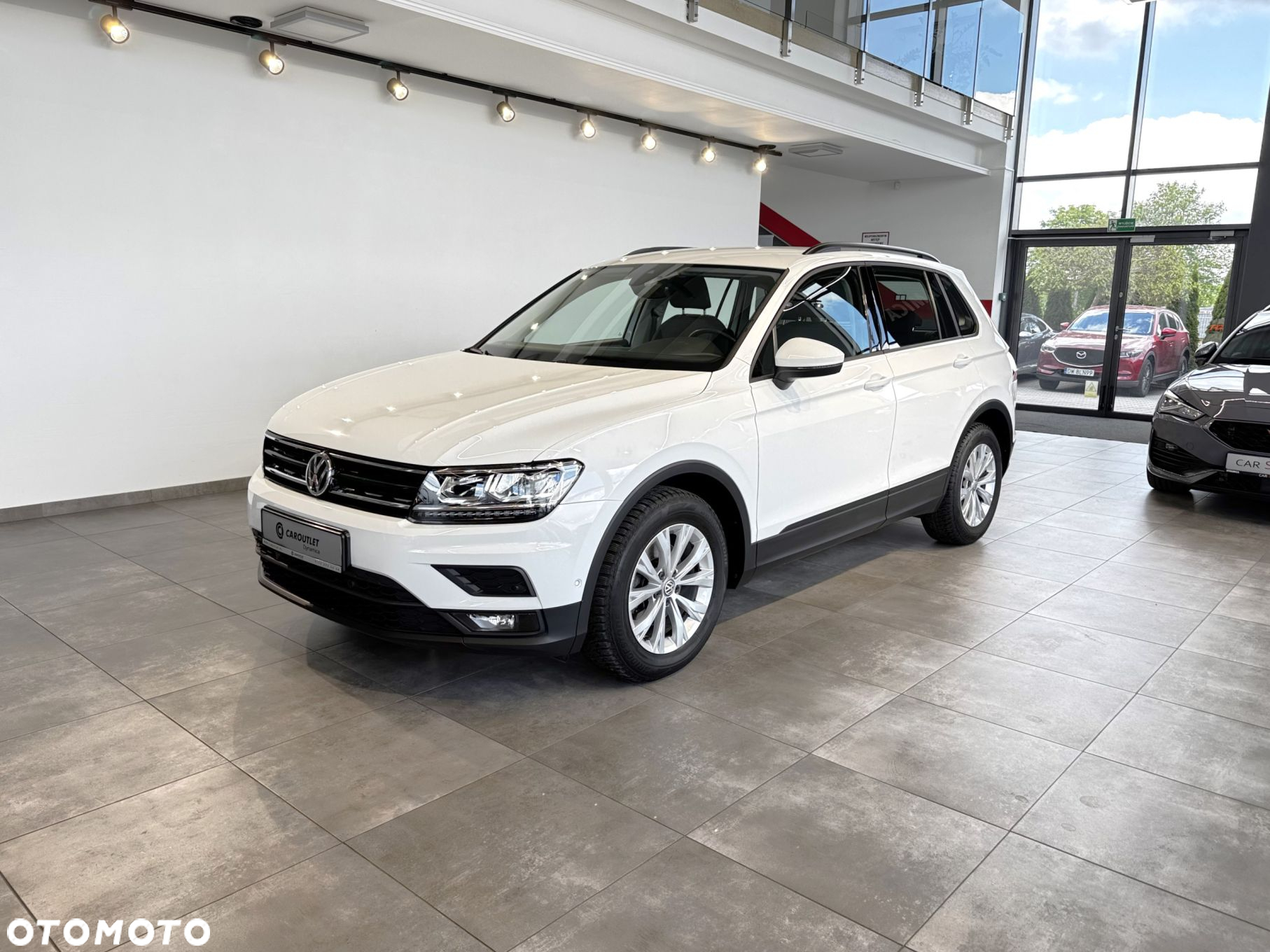 Volkswagen Tiguan - 5