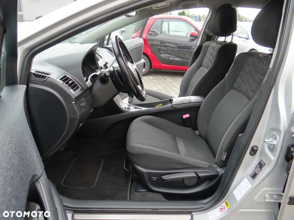 Toyota Avensis 2.0 Sol EU5 MS - 20