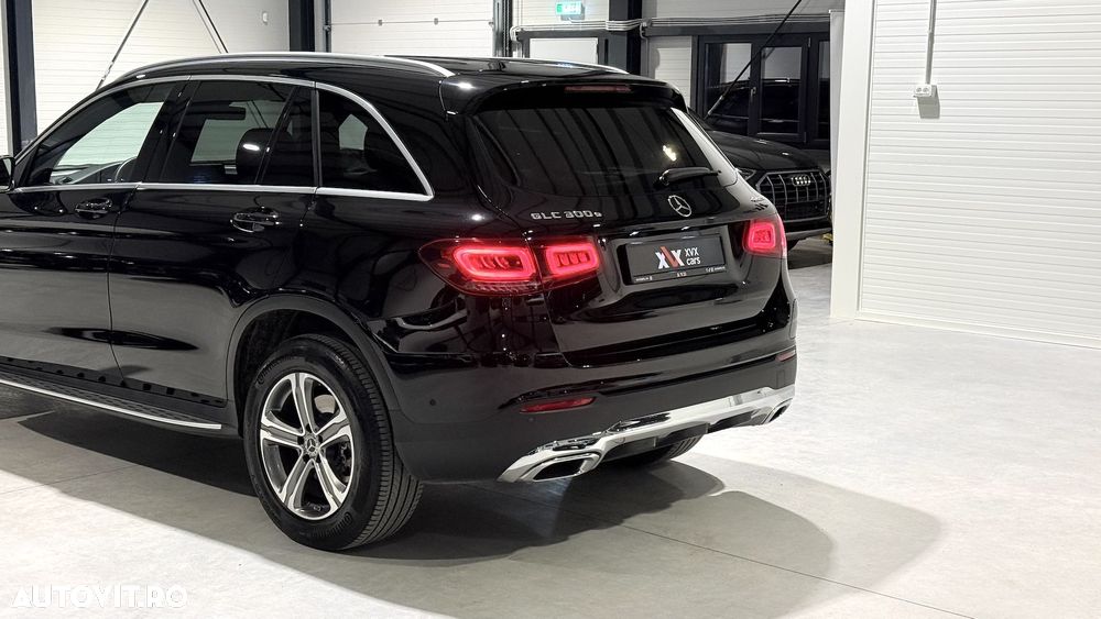 Mercedes-Benz GLC 300 e 4Matic 9G-TRONIC - 12