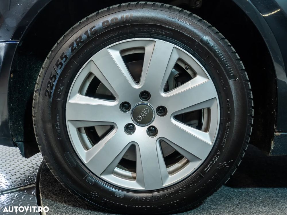 Audi A6 2.7 TDI DPF Avant quattro Aut - 12