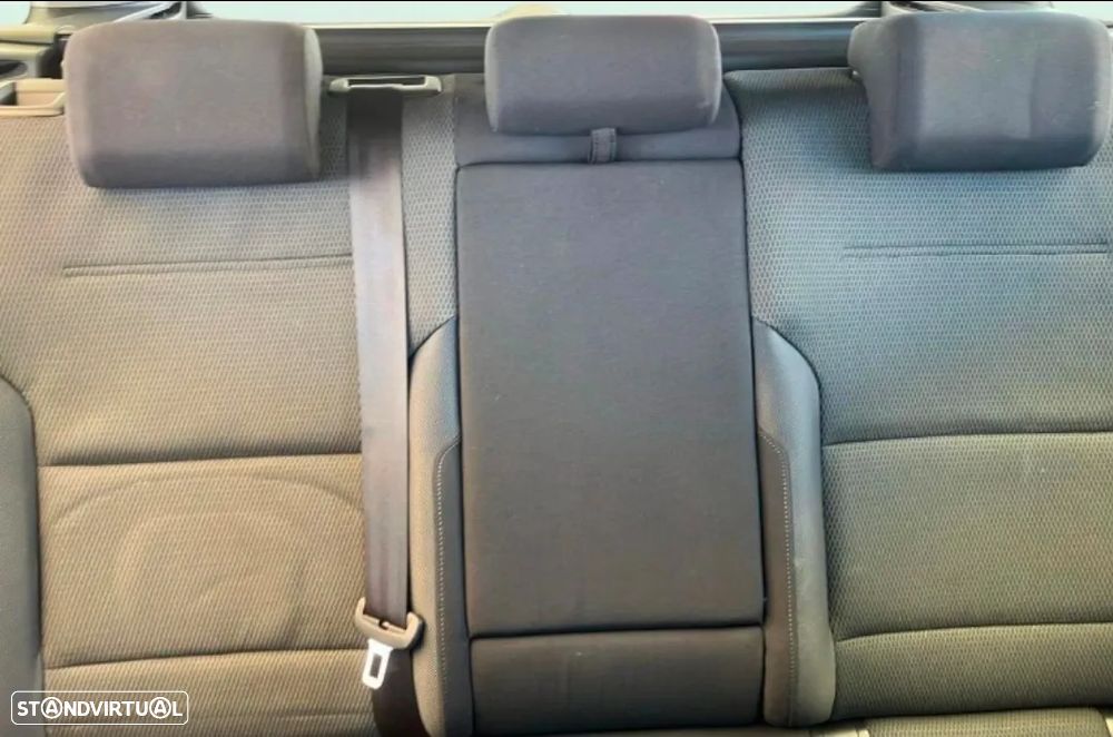 VW Golf Variant 1.6 TDi BlueMotion Trendline - 8