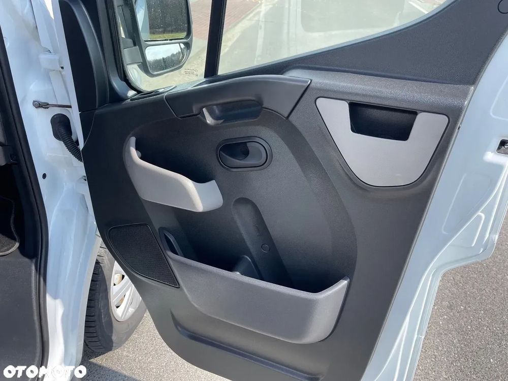 Renault Master - 23