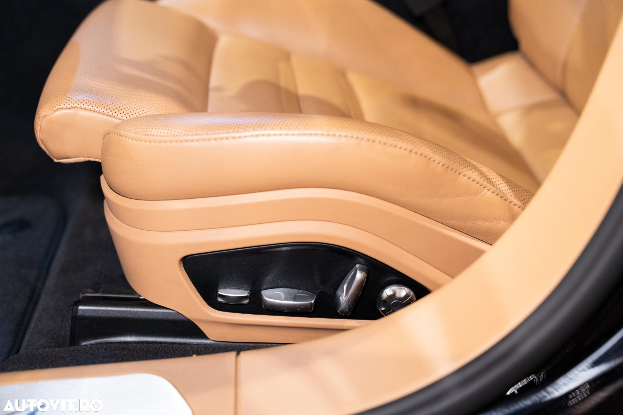 Porsche Panamera - 18