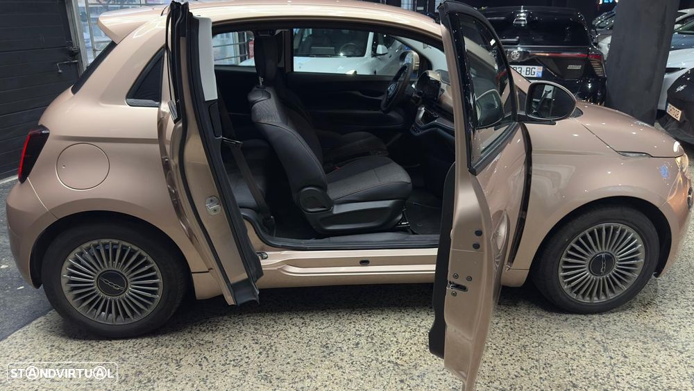 Fiat 500e 3 + 1 23,8kWh Icon - 51