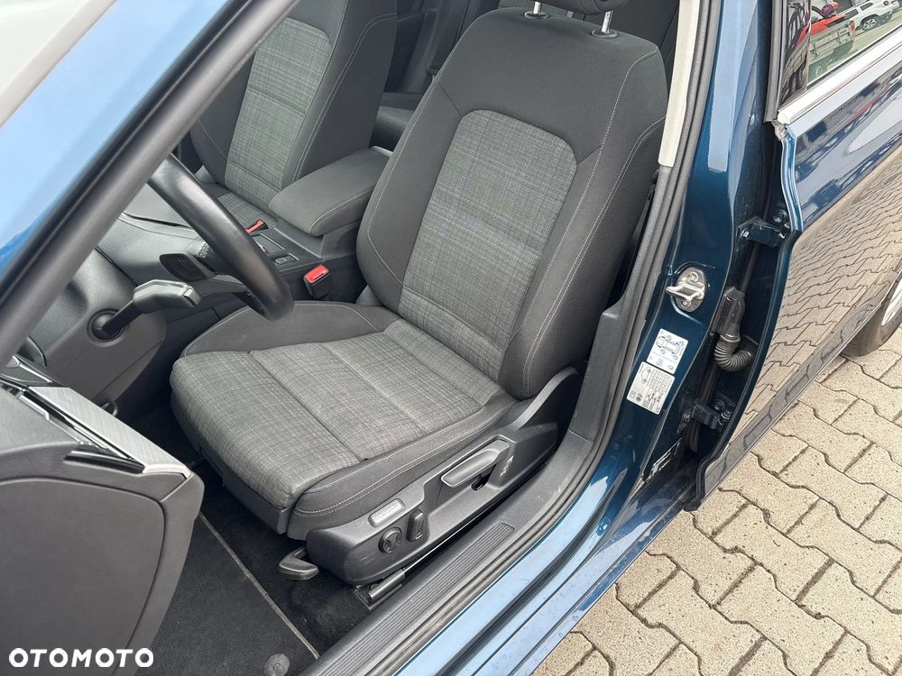 Volkswagen Passat Variant 2.0 TDI EVO Business DSG - 13