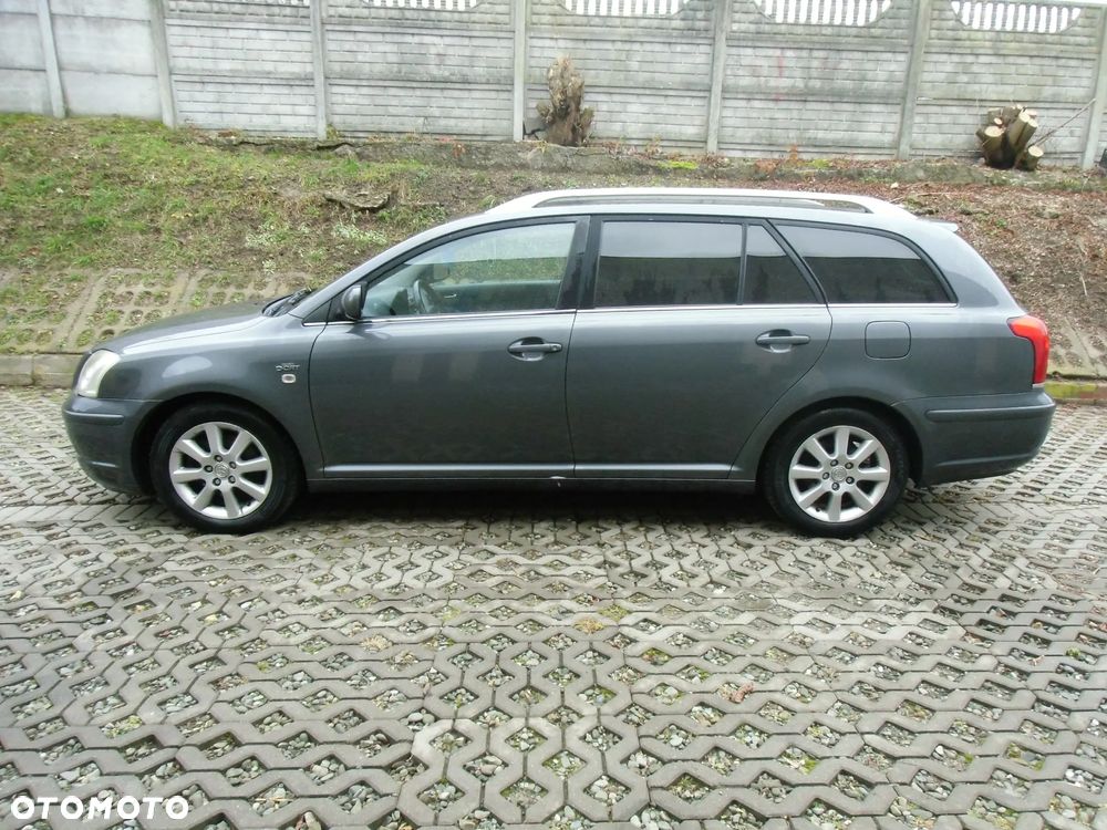 Toyota Avensis 2.2 D-CAT Executive - 8