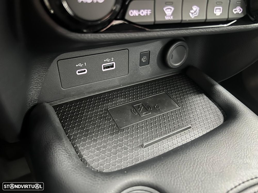 Nissan Juke 1.0 DIG-T N-Connecta NAV. DCT - 17