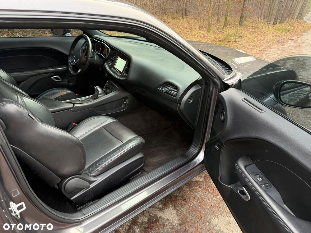 Dodge Challenger Automatik R/T Plus - 11