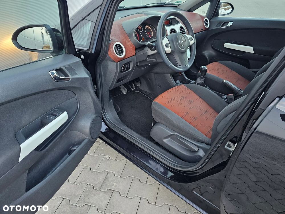 Opel Corsa 1.4 16V Satellite - 5