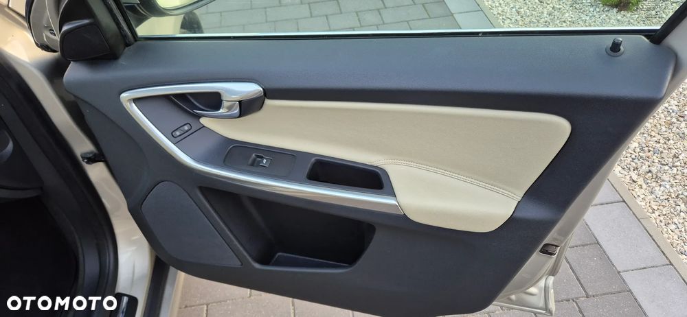 Volvo XC 60 - 34