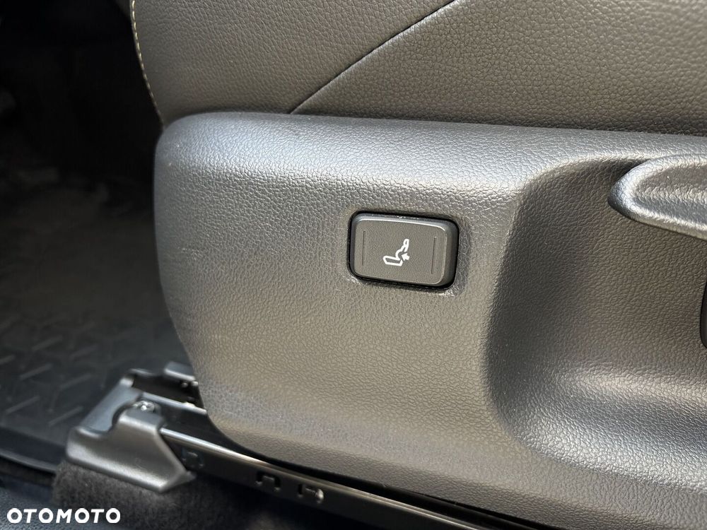 Toyota Yaris Cross Hybrid 1.5 Adventure - 32