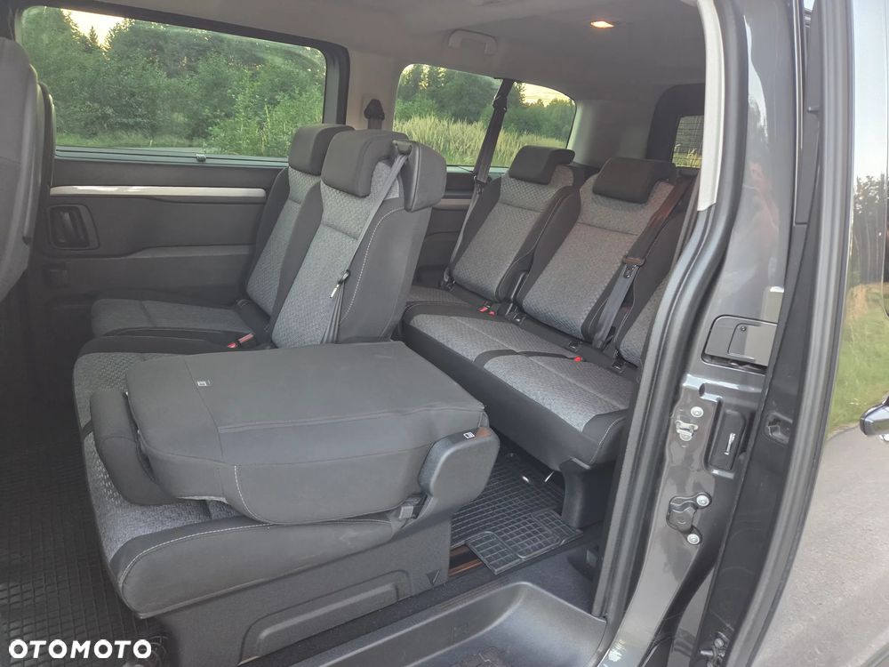 Peugeot Traveller 2.0 BlueHDi Long Business EAT8 - 11