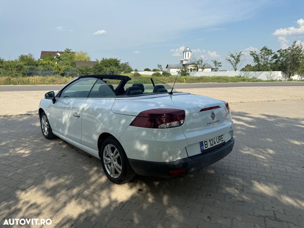 Renault Megane III Coupe 1.5 dCi Color Edition - 3