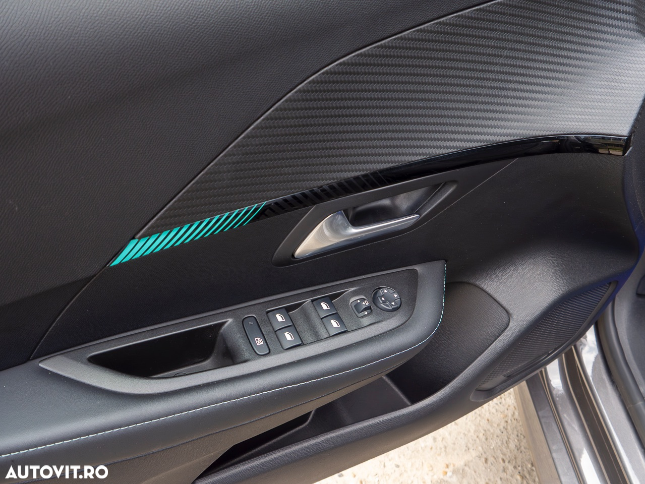 Peugeot 208 PureTech 100 Allure Pack - 19