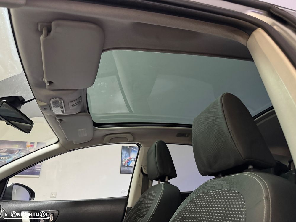 Nissan Qashqai +2 1.5 dCi Tekna Sport 18 - 44